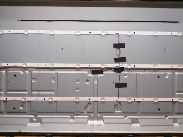DLED43HD 3X8 1009 F20 Awox LED BAR